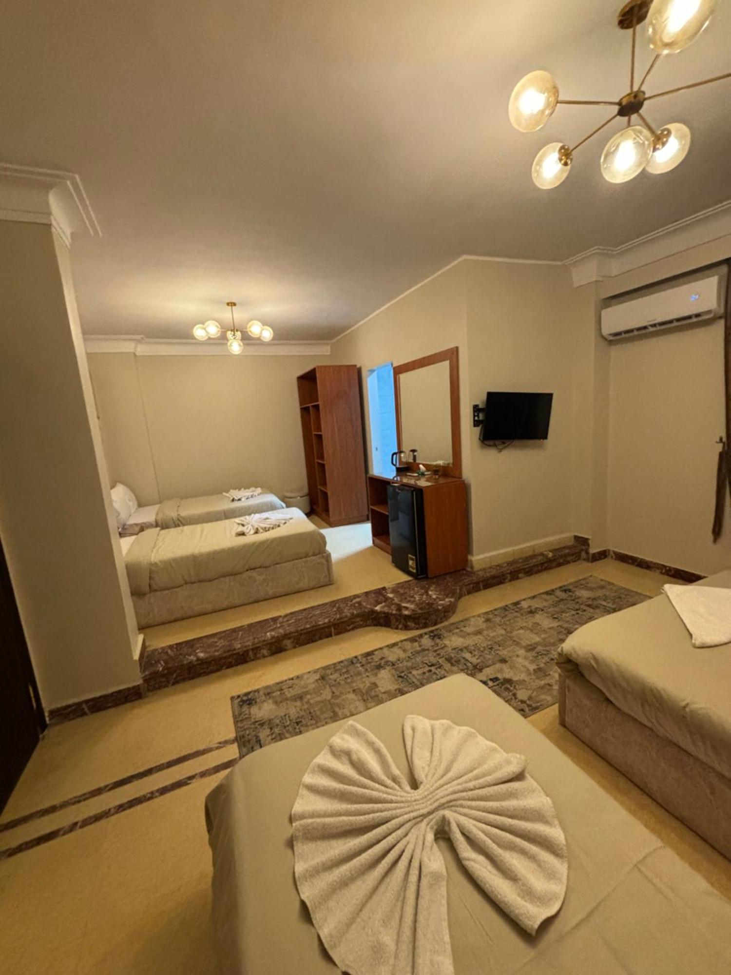Solima Pyramids Inn Kafret el-Gabal エクステリア 写真